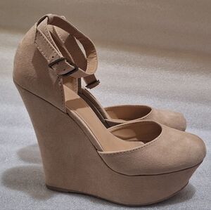 5" Tan Wedge Heels